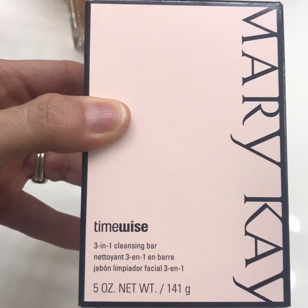 Mary Kay 3-in-1 Cleansing bar —brand new in box
